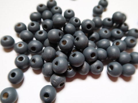 Puuhelmi tumma harmaa pyöreä 8 mm (50 kpl/pss)