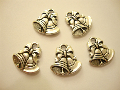 TierraCast Riipus Joulun kellot hopeoitu 15 x 11 mm