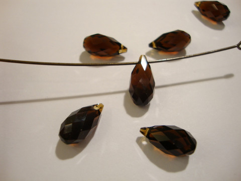 Swarovski kristallihelmi riipus mocca pisara (6010) 13 x 6,5 mm