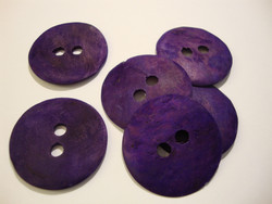 Helmiäisnappi matta lila/violetti 31 mm