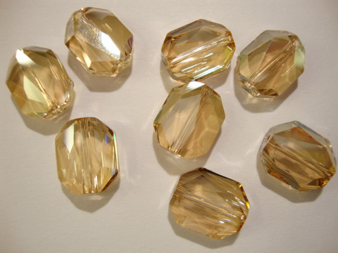 Swarovski kristallihelmi kulta Golden shadow Graphic 12 mm (2/pss)