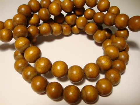 Puuhelmi keskiruskea pyöreä 12 mm (n.34 kpl/nauha)