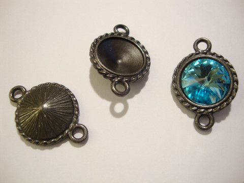 TierraCast Korulinkki rivolille musta pyöreä 24 x 16 mm