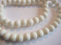 Luuhelmi valkoinen pyöreä 8 mm (20 kpl/pss)