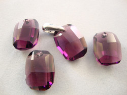 Swarovski kristalli riipus Graphic ametisti 19x12 mm