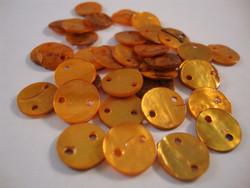 Simpukkahelmi/-linkki oranssi pyöreä litteä 10 mm, 2 reikäinen (10/pss)