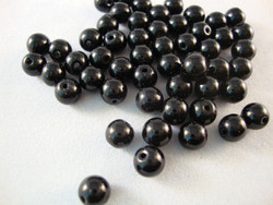 Akaatti musta pyöreä 6 mm (30 kpl/pss)