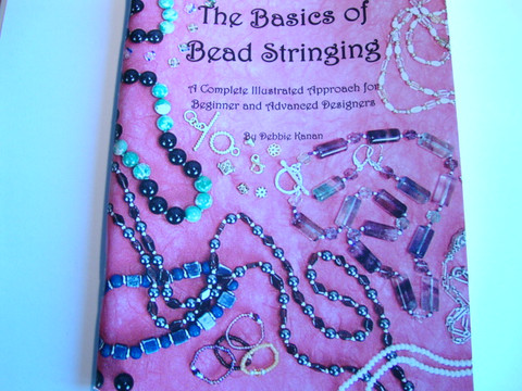 Basics of Bead Stringing -kirja