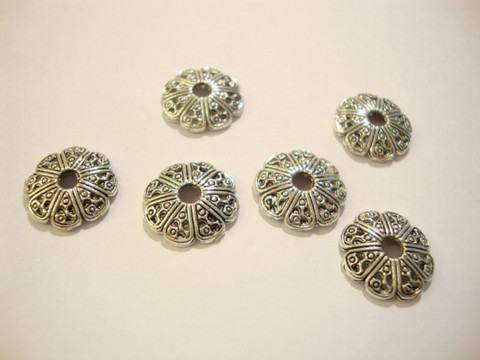 Helmihattu antiikkipatina hopeanvärinen 12 x 2 mm (10 kpl/pss)
