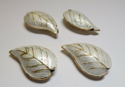 Cloisonne helmi valkoinen lehti 27 x 16 mm
