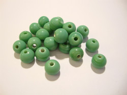 Opaakki lasihelmi vihreä pyöreä 6 mm (30 kpl/pss)