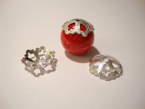 Helmihattu hopeoitu hohtava 14 mm (4 kpl/pss)