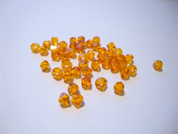 Swarovski kristallihelmi oranssi (Tangerine) bicone 4 mm (5 kpl/pss)