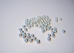 Metallihelmi/välihelmi uritettu hopeoitu 3 x 2 mm (100 kpl/pss)