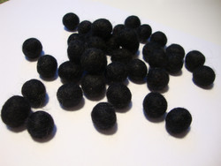 Huovutettu helmi musta n. 10 mm (5 kpl/pss)