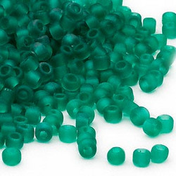 Japanilainen siemenhelmi matta läpikuultava vihreä #06 (n.3,3 mm/reikä n. 1,7 mm) 10 g pussi