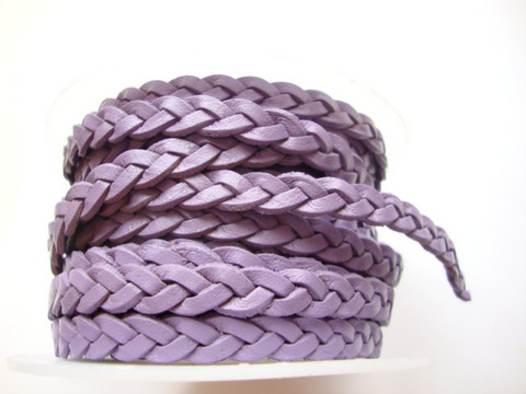 Nahkanauha punottu litteä lila/violetti 5,5 mm (m-erä 1 m)