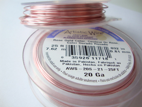 Beadalon Artistic Wire -metallilanka ruusukulta 20 Gauge = 0,81 mm (7,6 m kela)