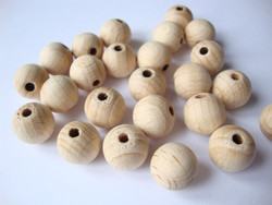 A Rayher käsittelemätön puuhelmi / puupallo 12 mm, reikä 3 mm (8 kpl/pss)