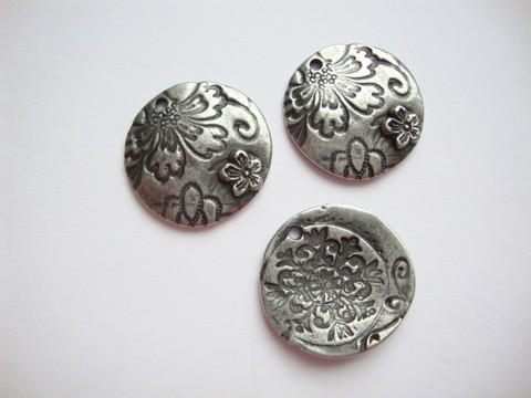 TierraCast riipus Flora pyöreä 21,5 mm, reiän sisähalkaisija 1,7 mm