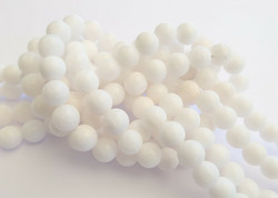 Kivihelmi Jade valkoinen opaakki pyöreä 6 mm (20 kpl/pss)