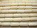Simpukkahelmi valkoinen sylinteri 12 x 4 mm (38 cm nauha = n. 32 kpl)