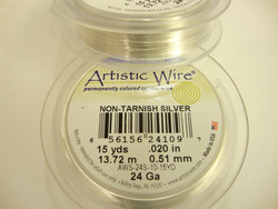 Beadalon Artistic Wire -metallilanka tummumaton hopeoitu 24 gauge = 0,51 mm (kela 13,7 m)