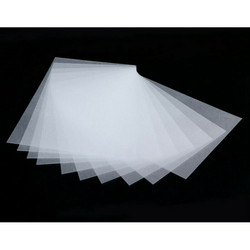 Kutistemuovi valkoinen matta läpikuultava 28x21cm arkki (4kpl)