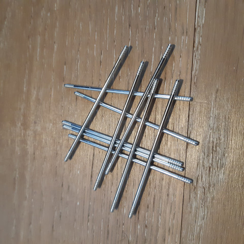2mm teräsakseli