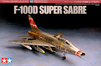 F-100D Super Sabre 1/72
