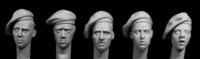 British Late WW2 Berets (Badge for Polish Paratroopers)  1/35