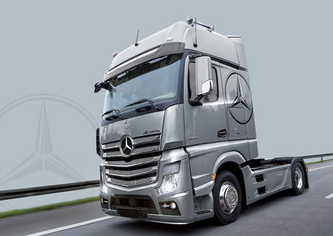 Mercedes Benz Actros MP4 GigaSpace  1/24