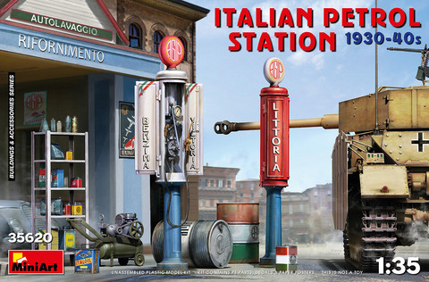 Italian Petrol Station 1930-40S	1/35