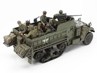 M3A2 US Personnel Carrier  1/35