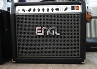 ENGL Screamer 50 Combo E330+Z5 jalkapedaali (käytetty)