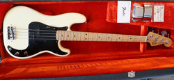 Fender Precision Bass Olympic White 1978 (käytetty)