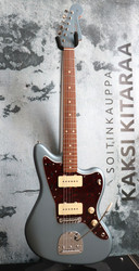 Fender Vintera '60s Jazzmaster Ice Blue Metallic 2022 (käyttety)