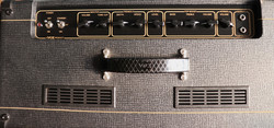Vox AC15C1 putkivahvistin combo + suojahuppu (käytetty)