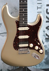Fender American Elite Stratocaster® HSS ShawBucker 2018 (käytetty)