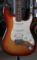Fender American Stratocaster HSS 2007 (käytetty)