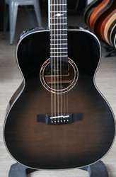 TAKAMINE Kunoichi LC-04 Limited Edition + case (used)