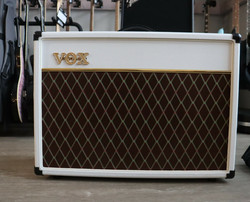 Vox AC15C1 Custom Limited White Bronco + footswitch (used)