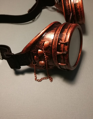 Steampunk goggles with skulls and bones
