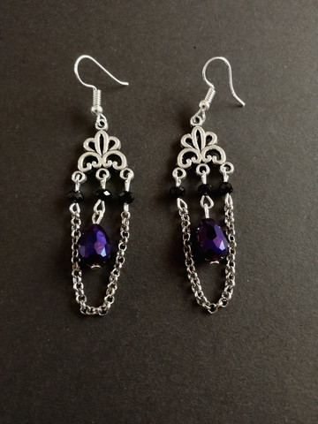 Hanging Earrings with Violet droplets and small black beads