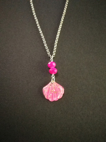 Pinkki hile simpukka kaulakoru