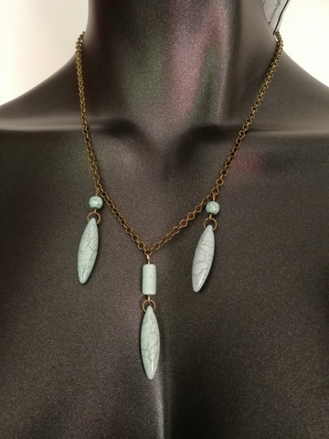 Turquoise beads necklace