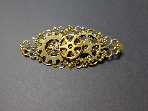 Steampunk pin