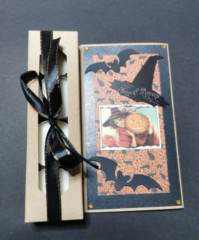 Halloween kynttiläkortti lepakoilla