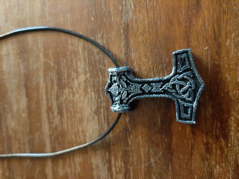 Viikinkikoru hopeanvärinen Mjolnir