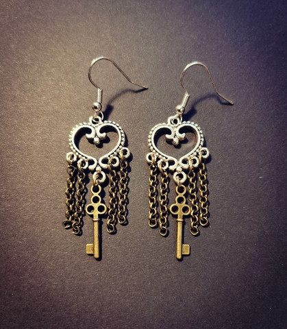 Heart earrings with chains and key
